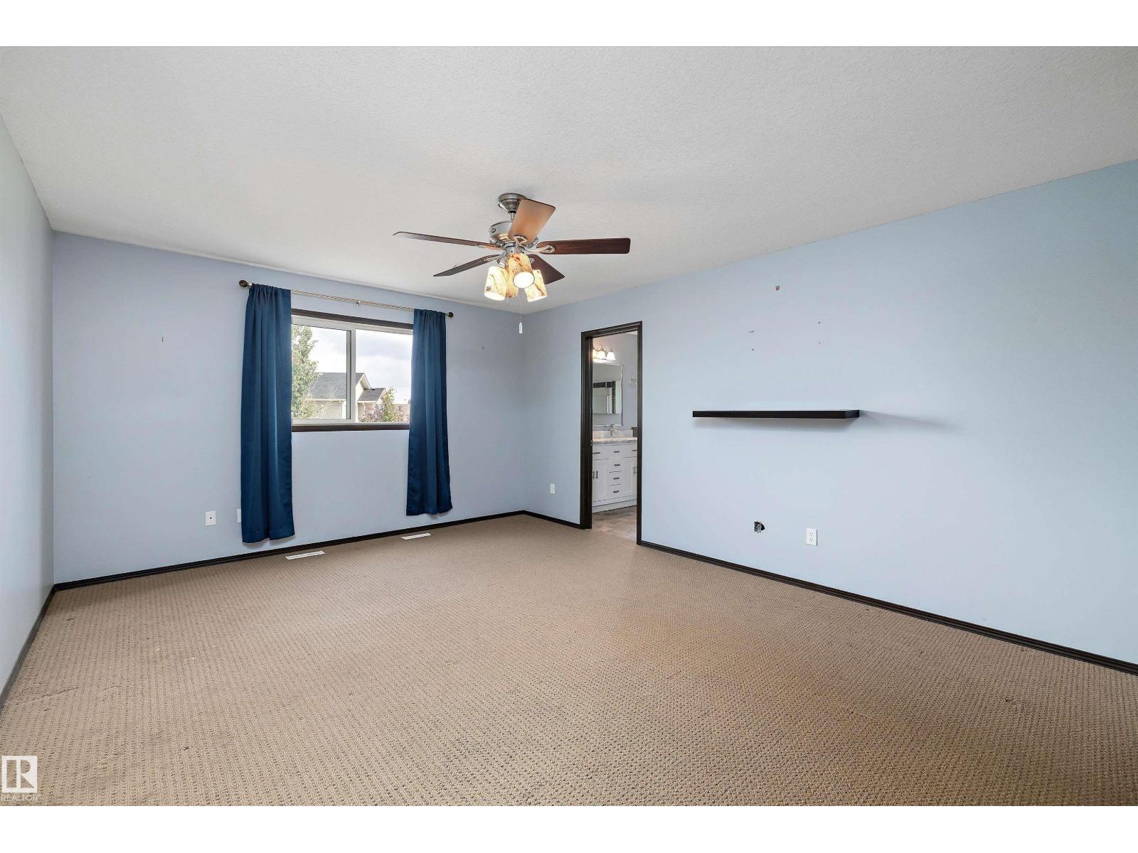 Photo 8 of 16715 114 St Nw, Edmonton AB