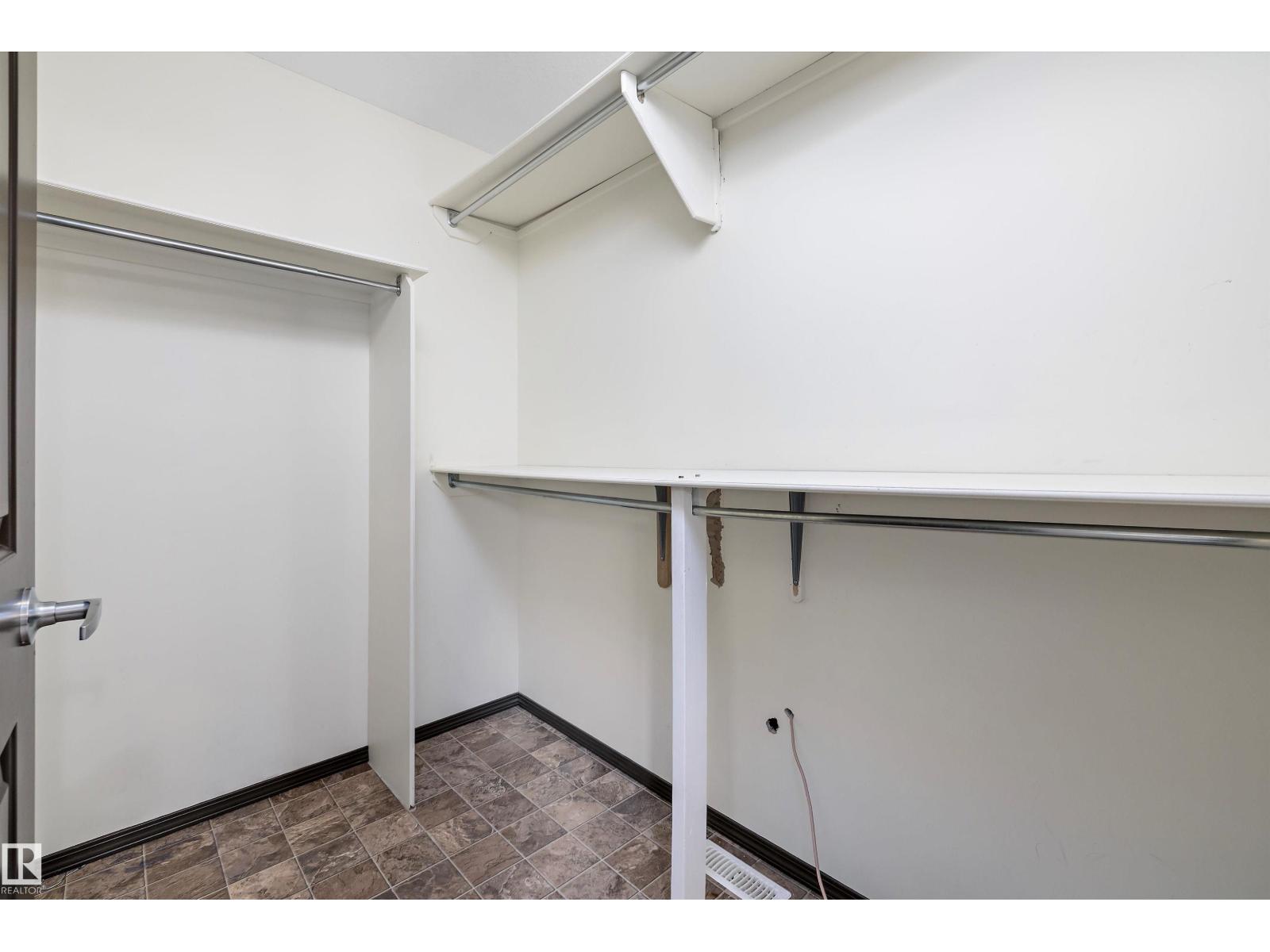 Photo 52 of 16715 114 St Nw, Edmonton AB
