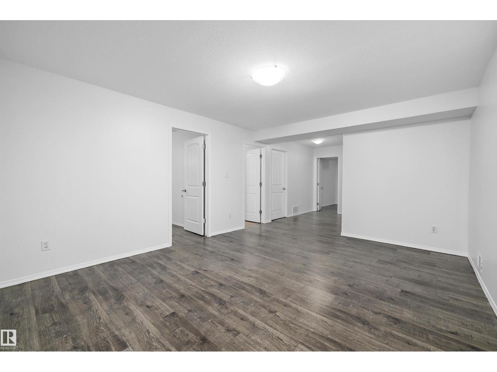 Photo 59 of 16715 114 St Nw, Edmonton AB