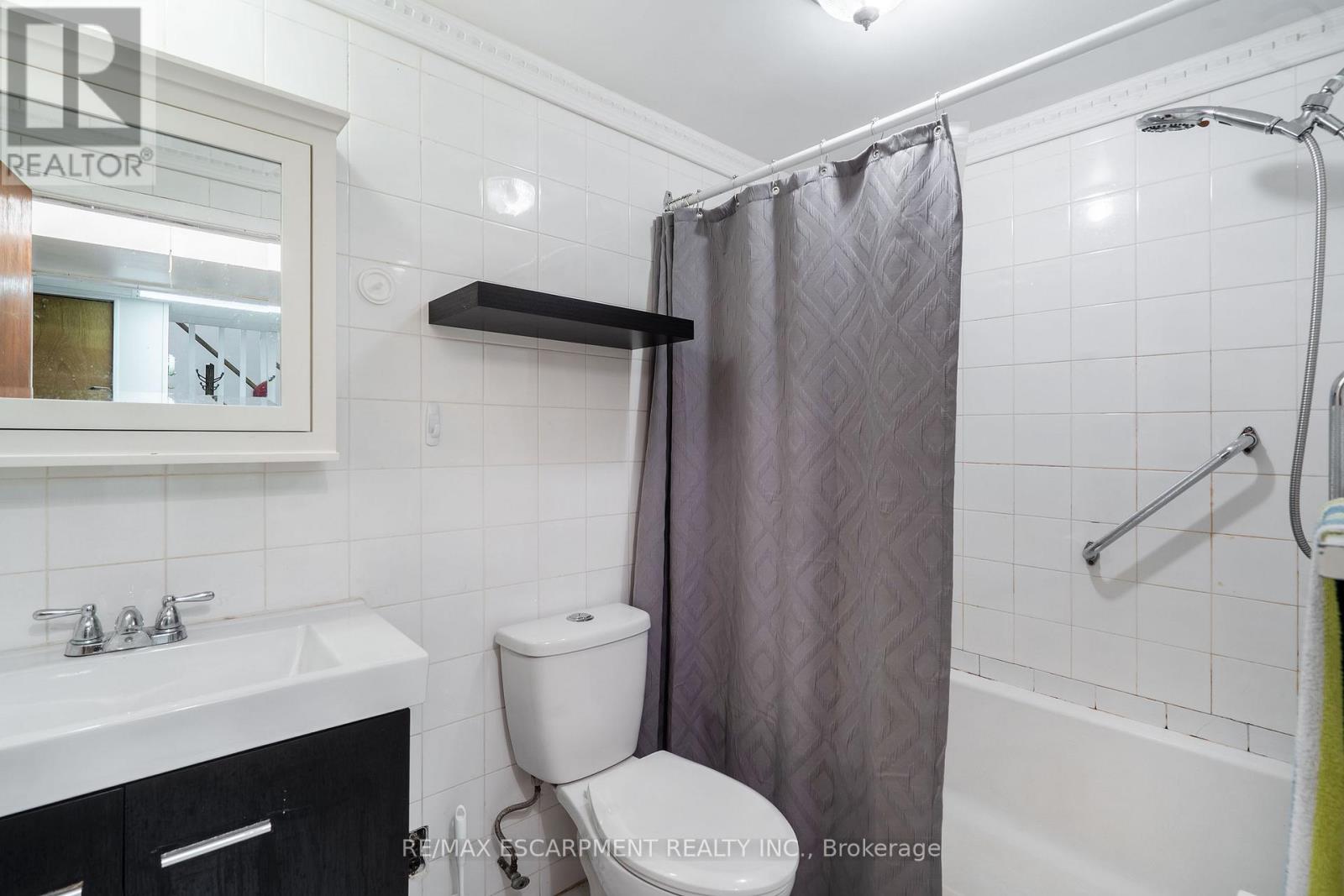 Photo 10 of 1496 Tyneburn Crescent, Mississauga ON