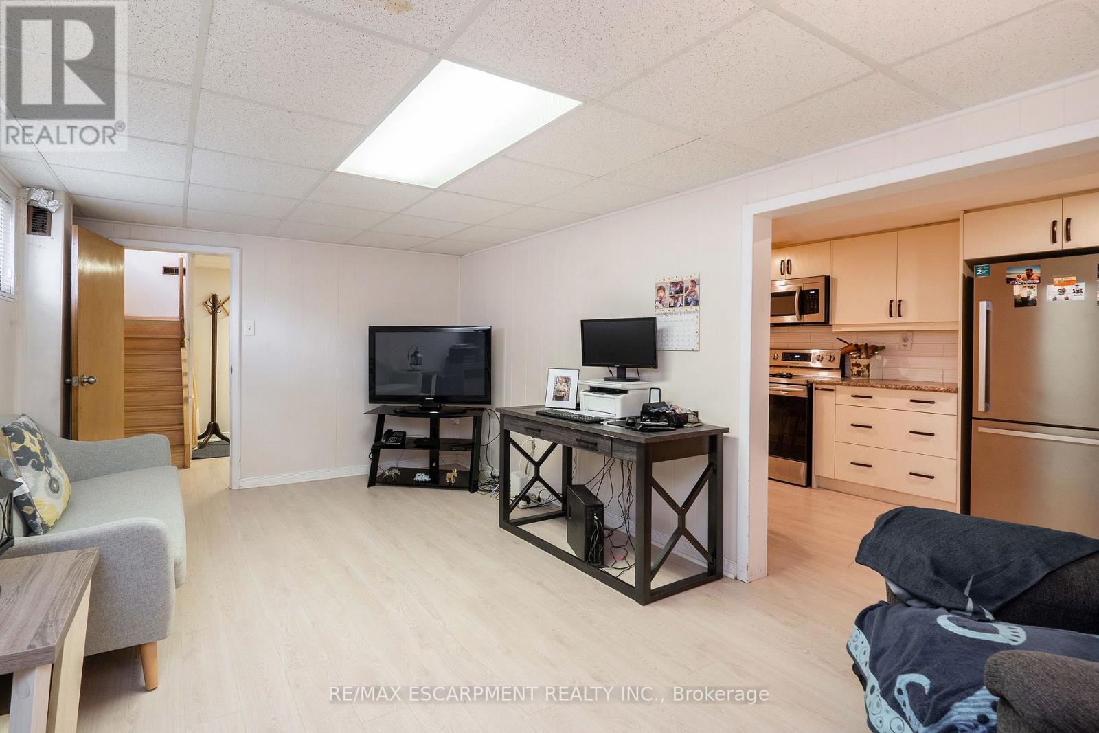 Photo 15 of 1496 Tyneburn Crescent, Mississauga ON