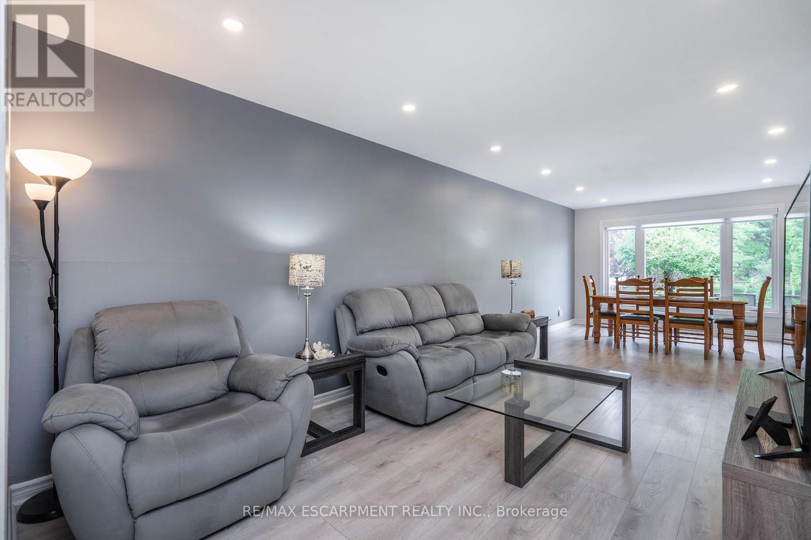 Photo 11 of 1496 Tyneburn Crescent, Mississauga ON