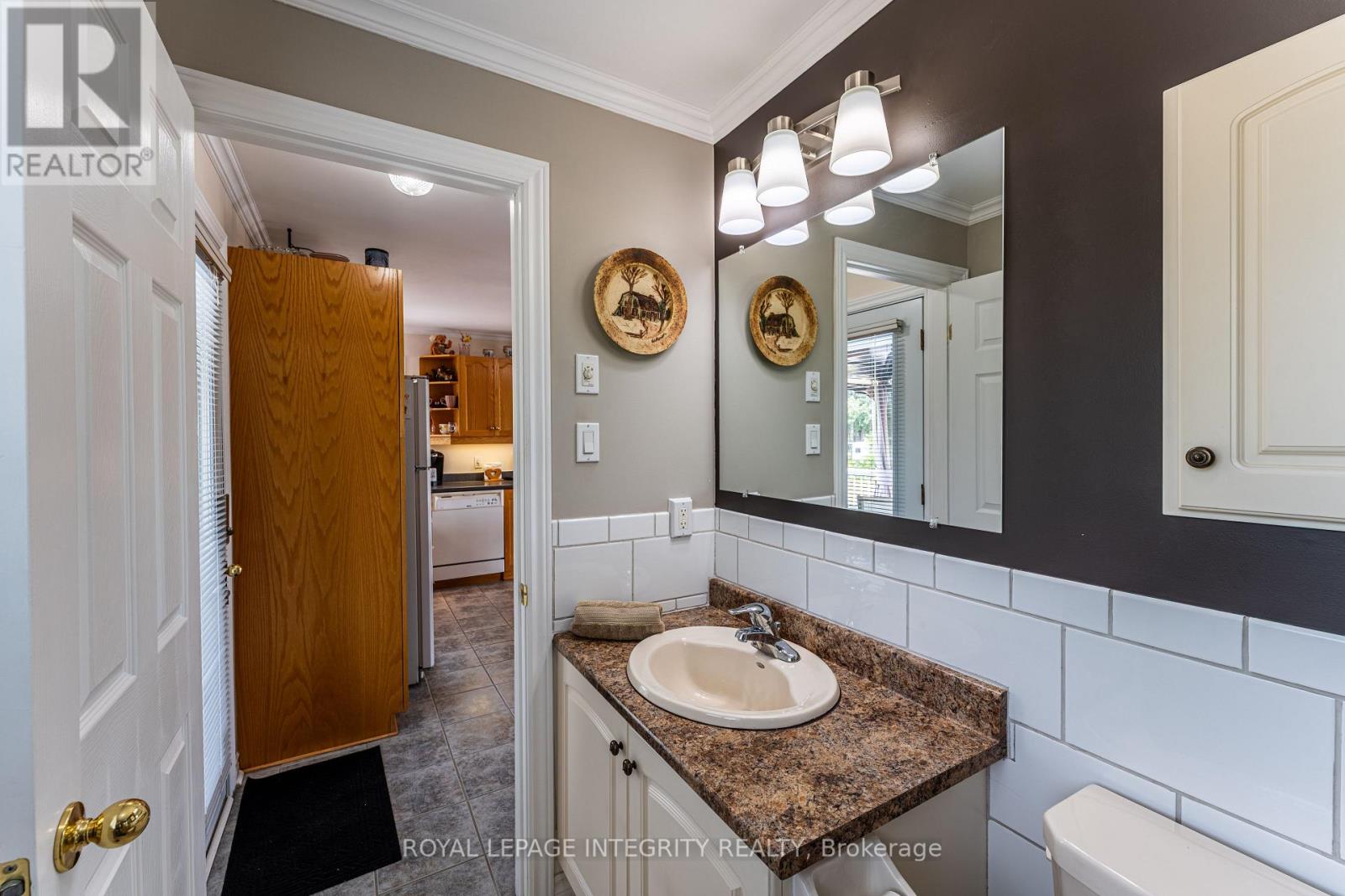 Photo 23 of 14977 Country Rd 2 Road, South Stormont ON