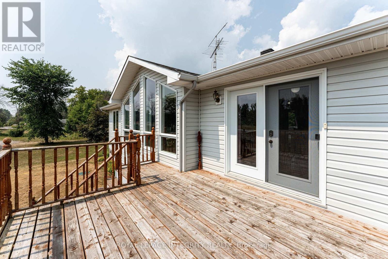 Photo 10 of 14977 Country Rd 2 Road, South Stormont ON