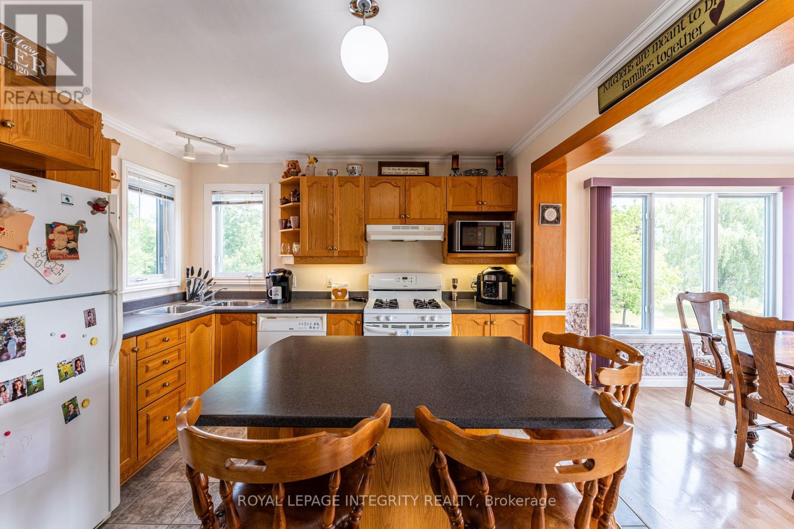 Photo 4 of 14977 Country Rd 2 Road, South Stormont ON