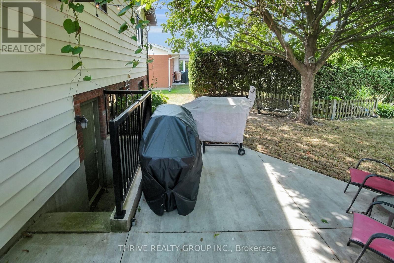 Single Family House for Sale in  MICHELLE AVENUE North Middlesex (Parkhill) 