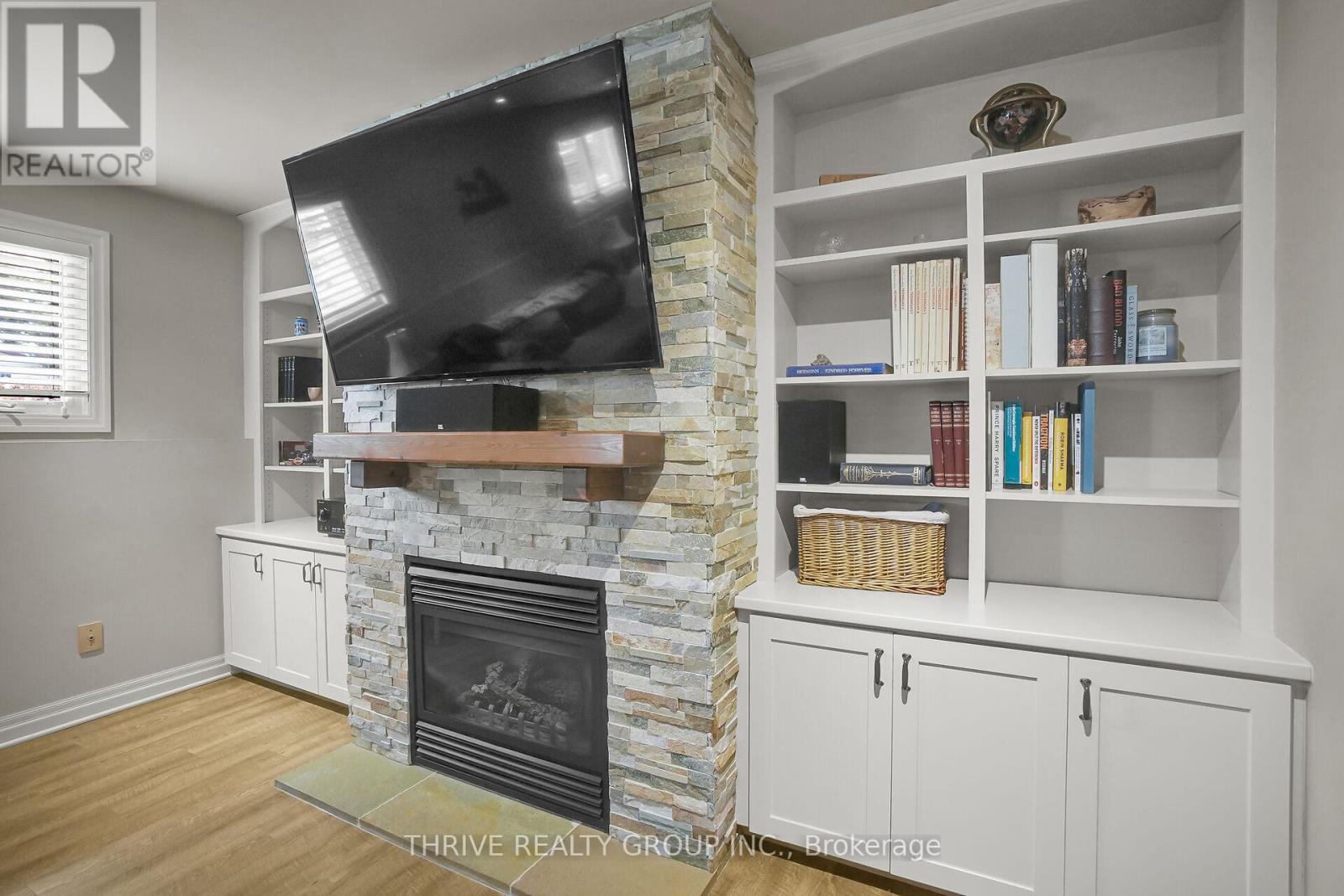 Single Family House for Sale in  MICHELLE AVENUE North Middlesex (Parkhill) 