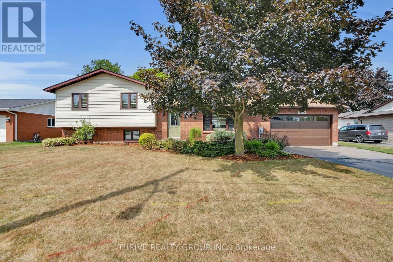 Single Family House for Sale in  MICHELLE AVENUE North Middlesex (Parkhill) 