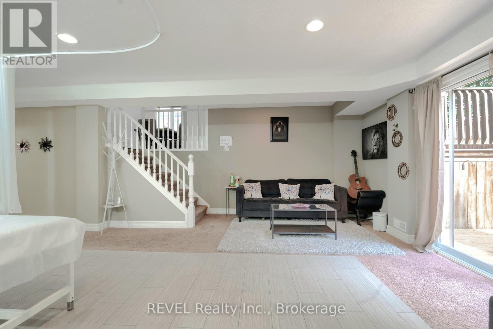 Photo 26 of 1085 South Wenige Drive, London North ON