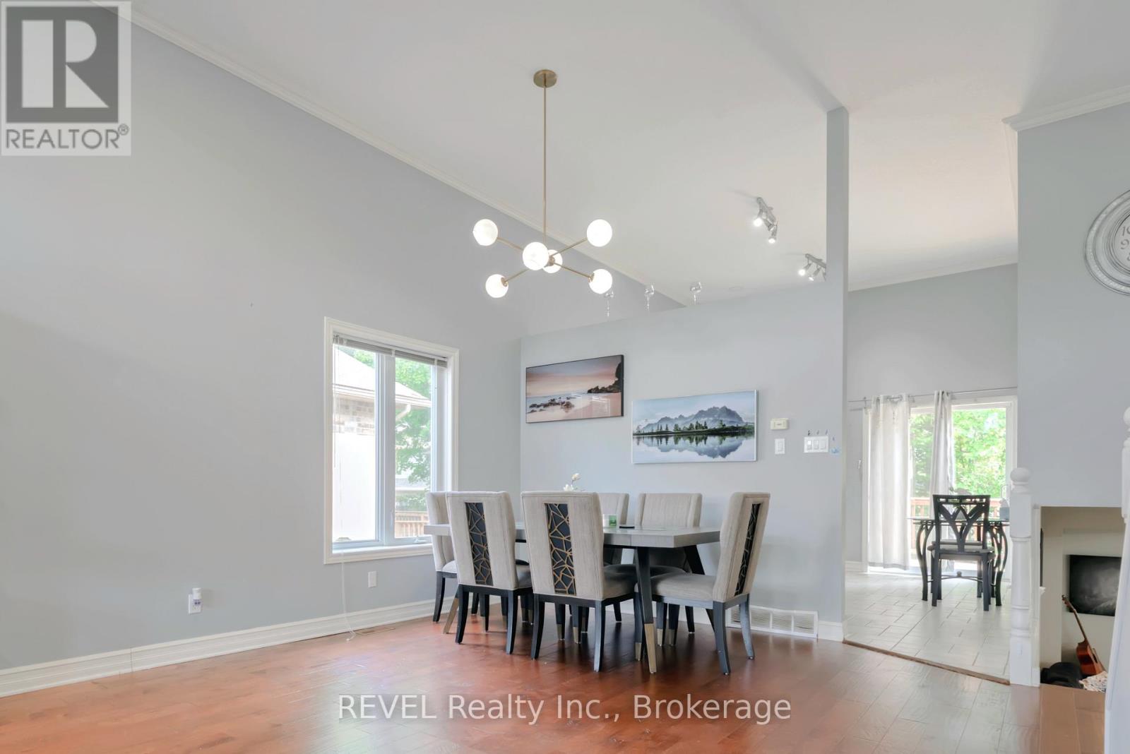 Photo 10 of 1085 South Wenige Drive, London North ON