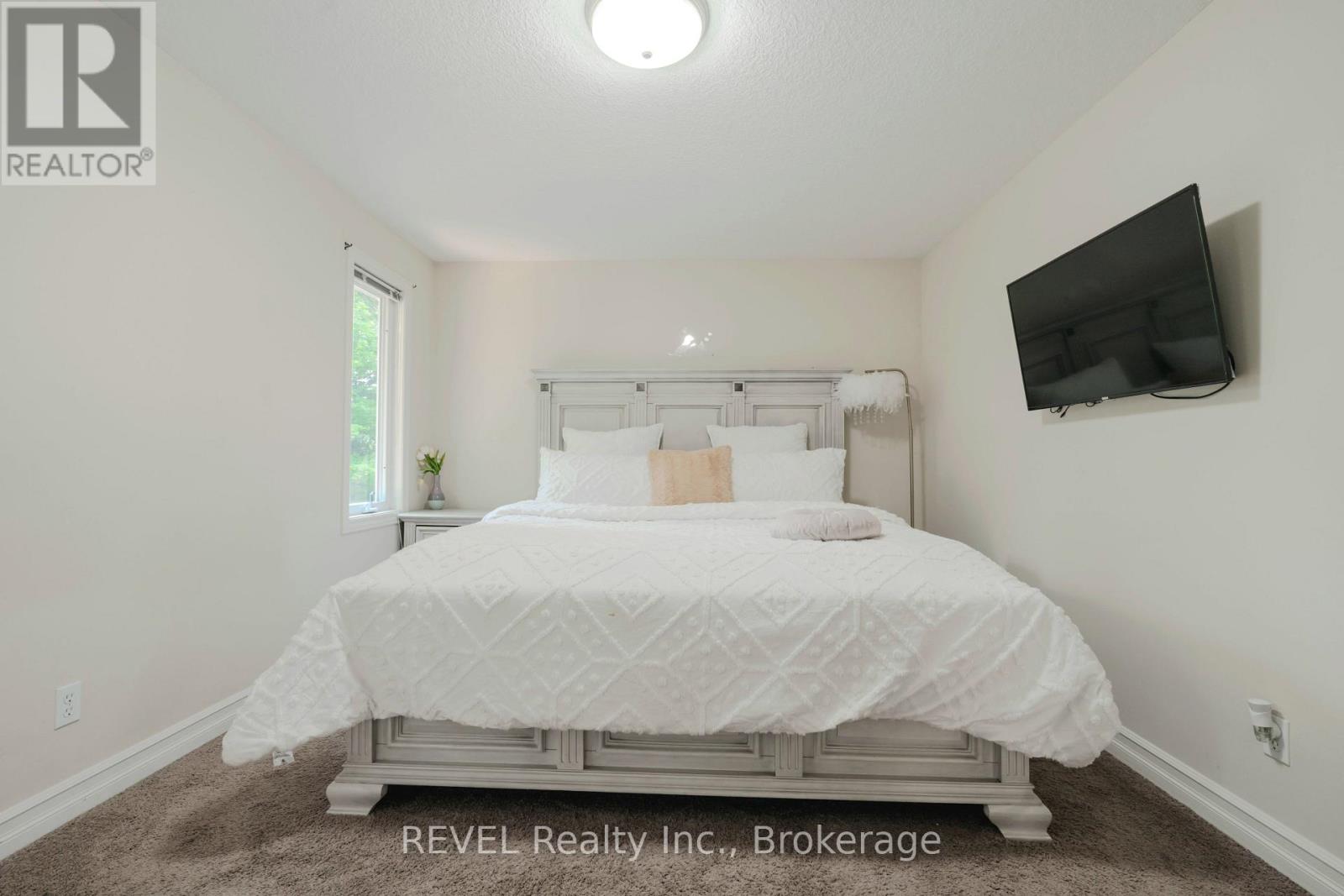 Photo 22 of 1085 South Wenige Drive, London North ON