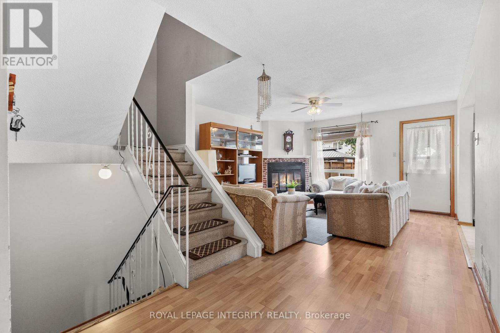 Photo 3 of 1499 Goth Avenue, Ottawa ON