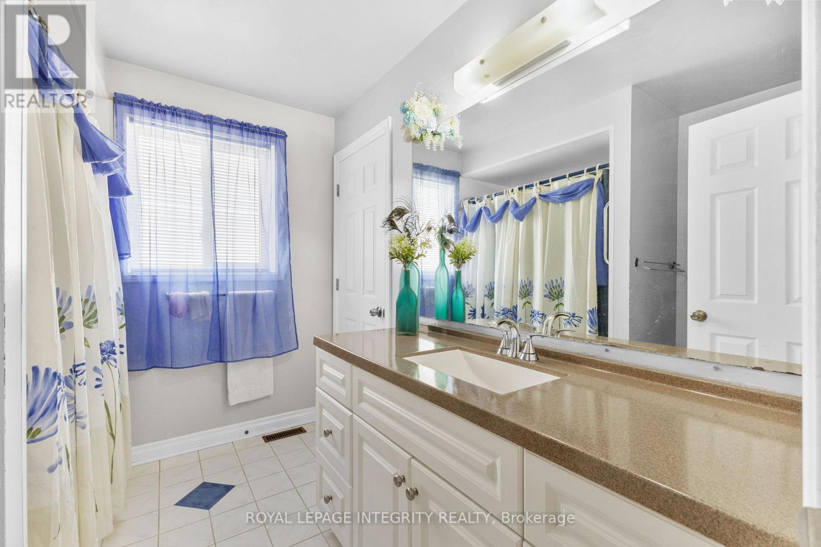 Photo 1 of 1499 Goth Avenue, Ottawa ON