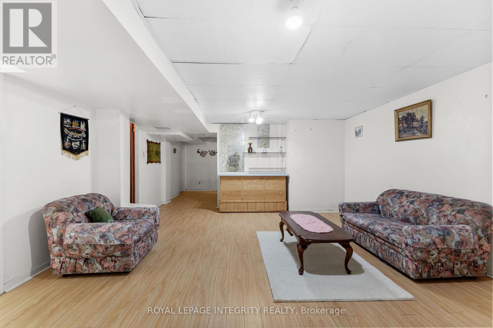 Photo 10 of 1499 Goth Avenue, Ottawa ON