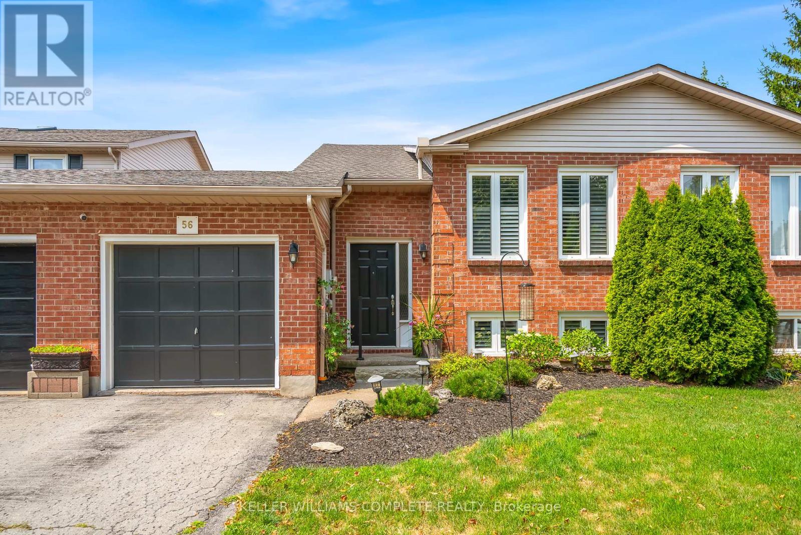 Photo 2 of 56 Stoney Brook Crescent, St Catharines ON
