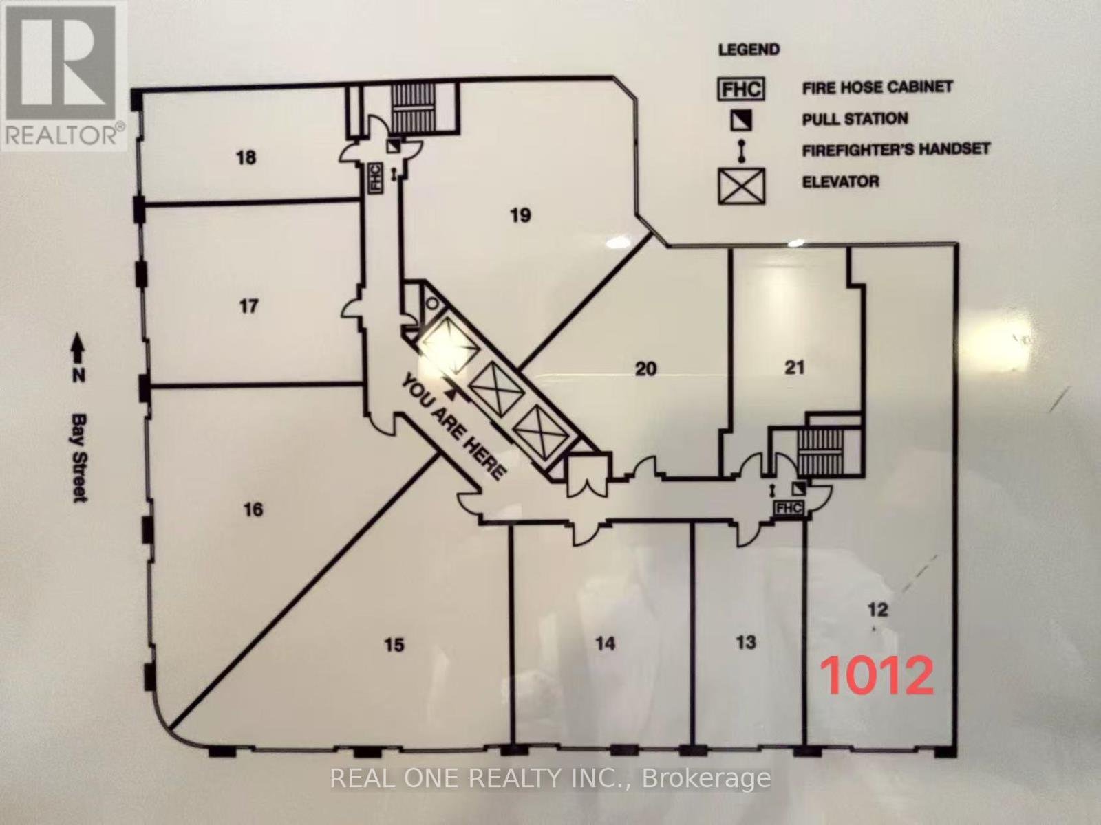 Photo 10 of 1012 711 Bay Street, Toronto ON