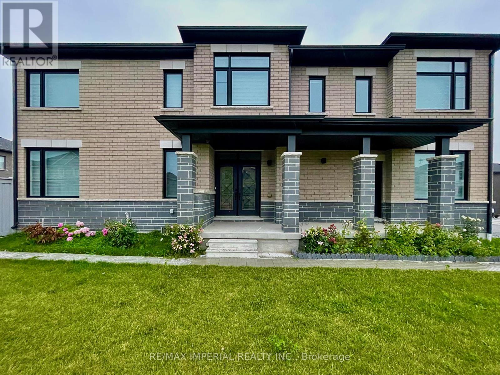 Photo 15 of 125 Wesmina Avenue, Whitchurchstouffville ON