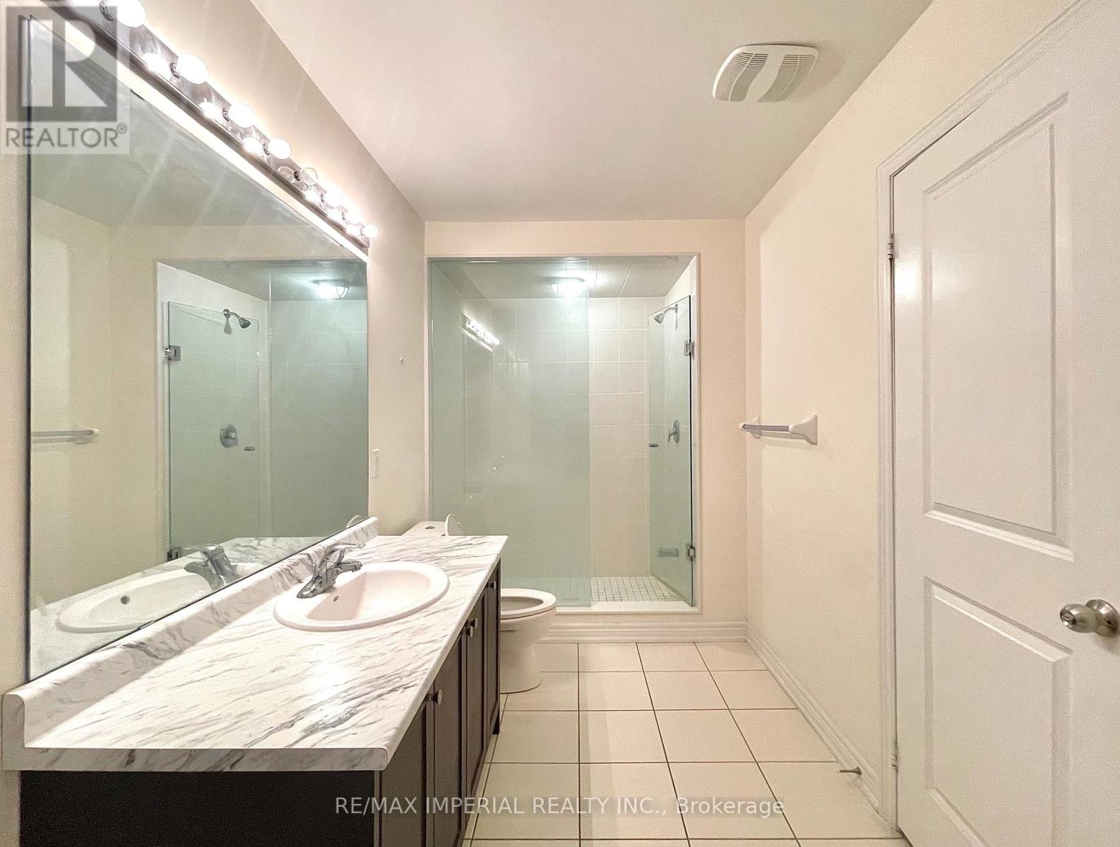 Photo 13 of 125 Wesmina Avenue, Whitchurchstouffville ON