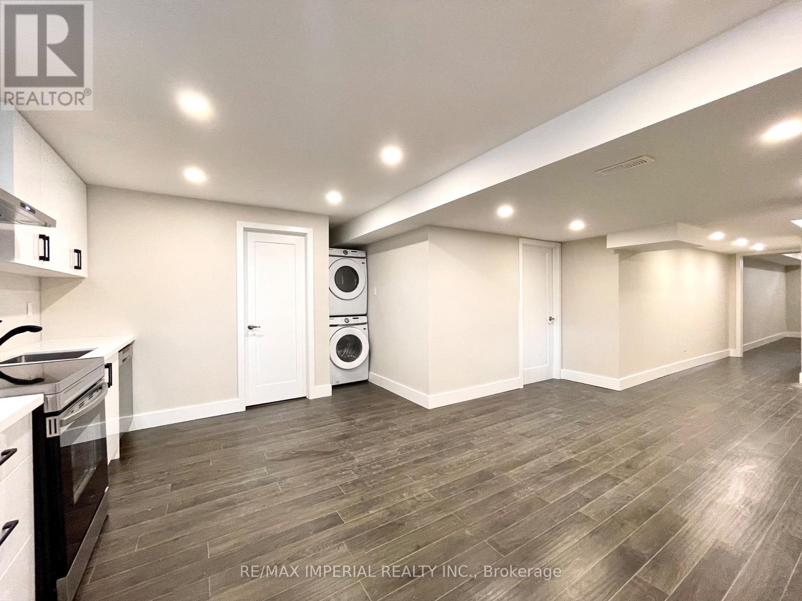 Photo 22 of 125 Wesmina Avenue, Whitchurchstouffville ON