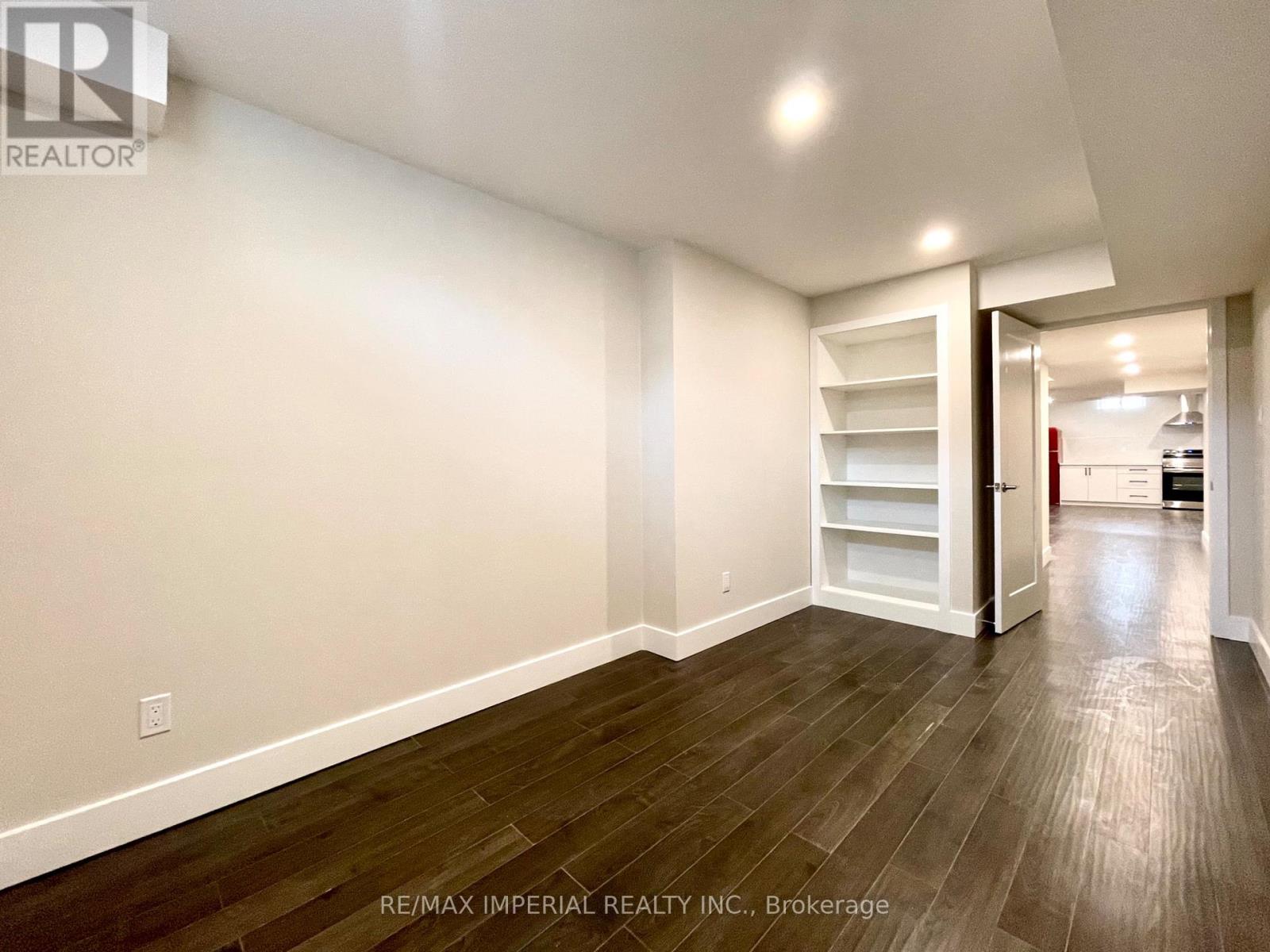 Photo 12 of 125 Wesmina Avenue, Whitchurchstouffville ON