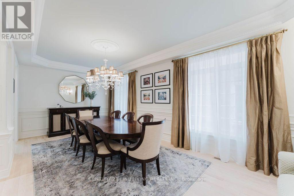 Photo 10 of 96 Wolf Creek Crescent, Vaughan ON