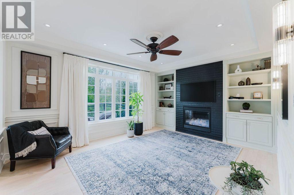 Photo 16 of 96 Wolf Creek Crescent, Vaughan ON