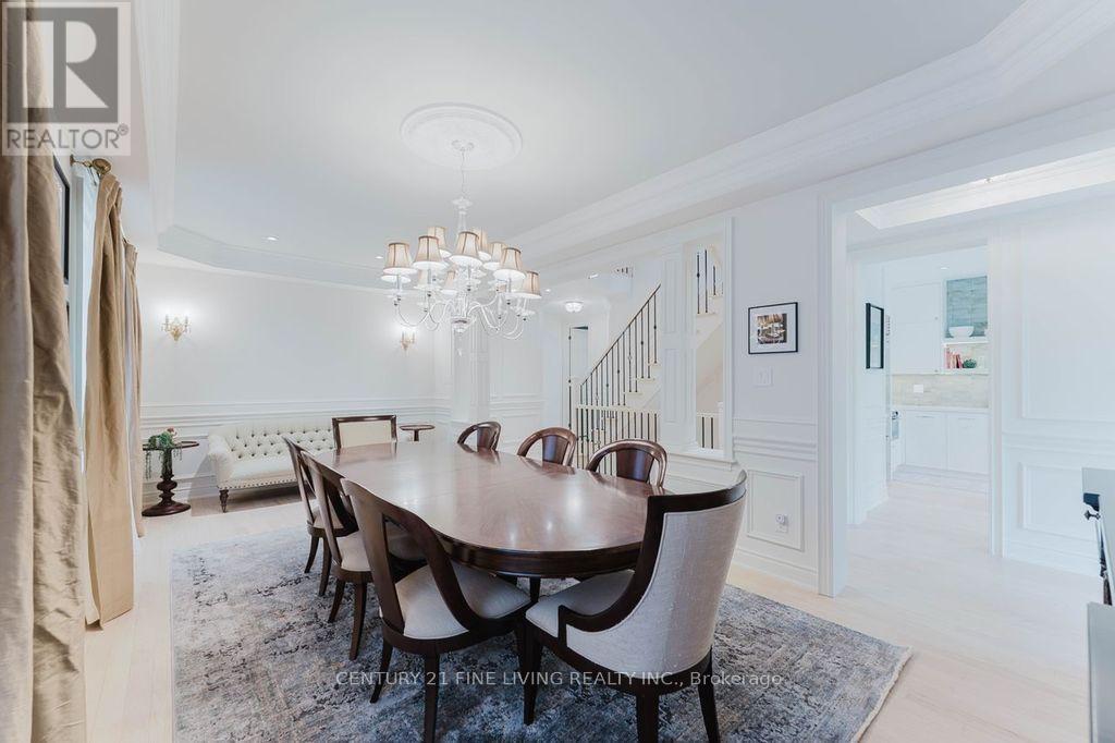 Photo 8 of 96 Wolf Creek Crescent, Vaughan ON
