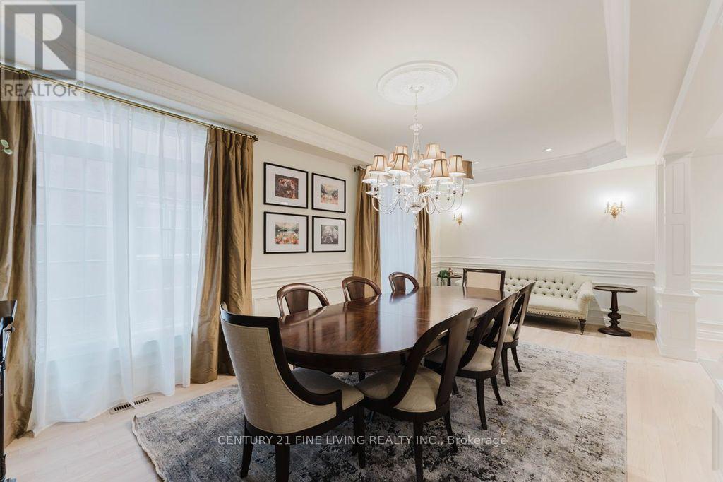 Photo 9 of 96 Wolf Creek Crescent, Vaughan ON