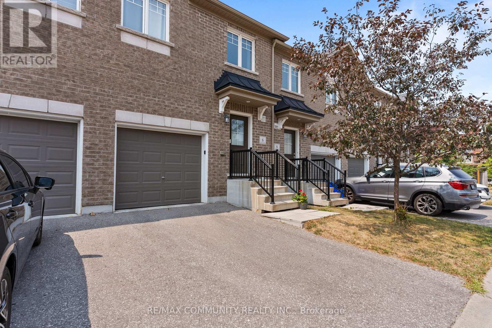 Photo 31 of 6 Ken Bromley Lane, Clarington ON