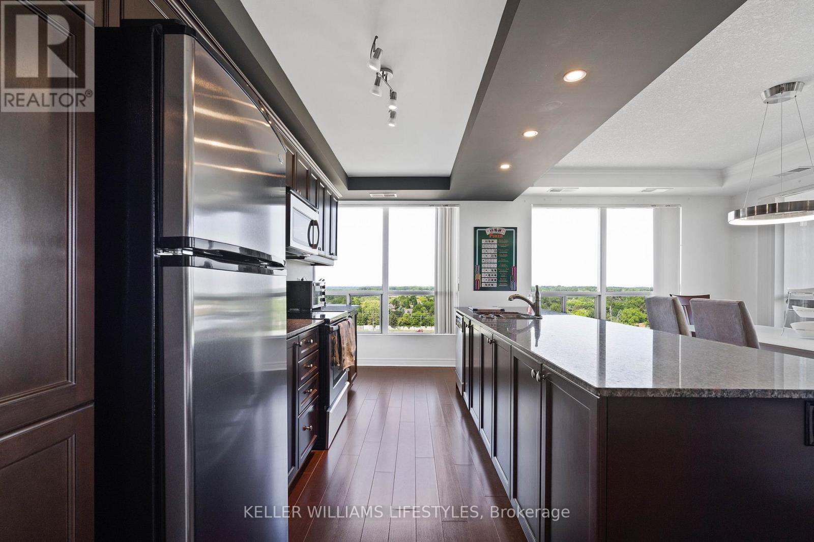 Photo 8 of 1004 1030 Coronation Drive, London North ON