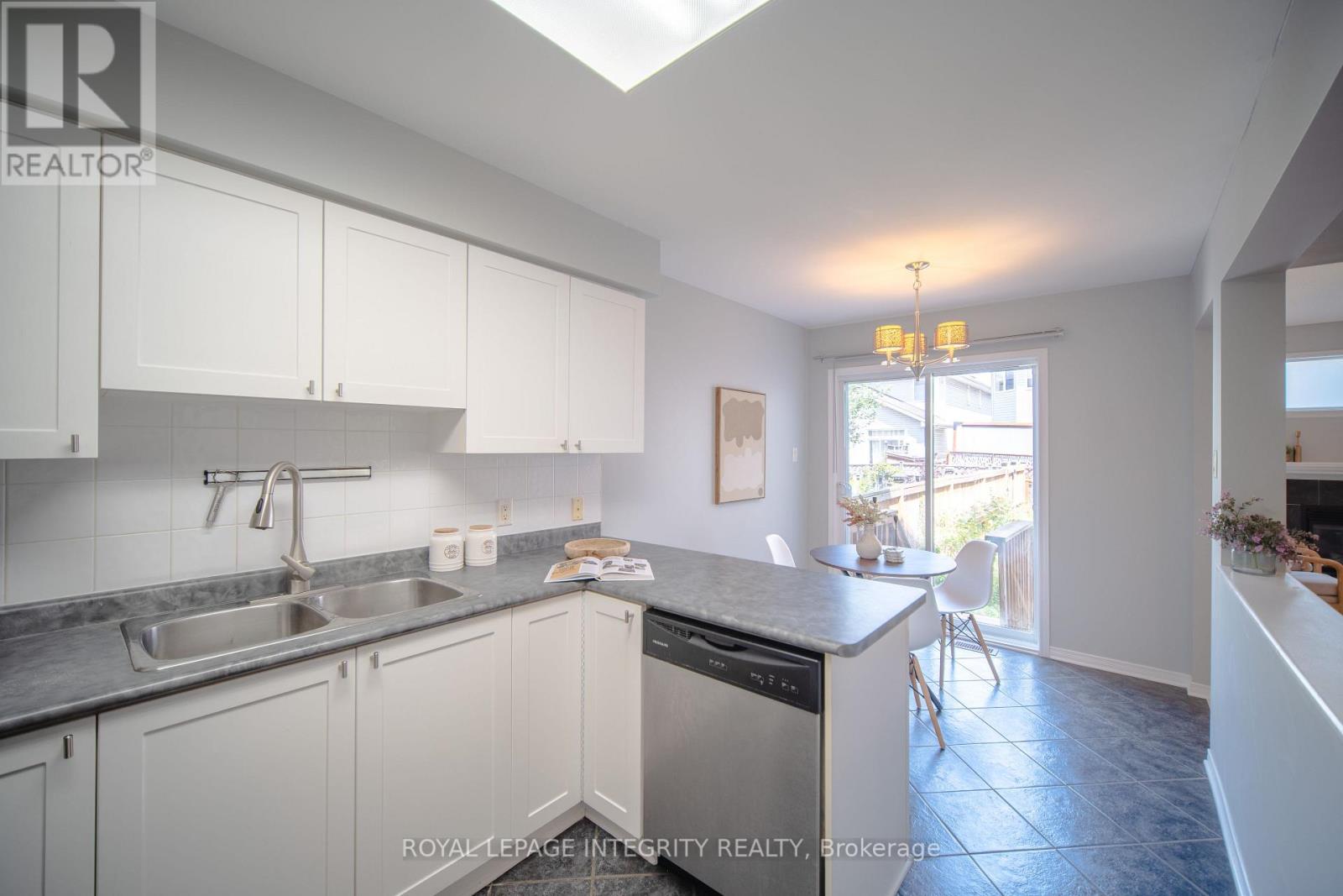 Photo 15 of 29 Kettleby Street, Ottawa ON