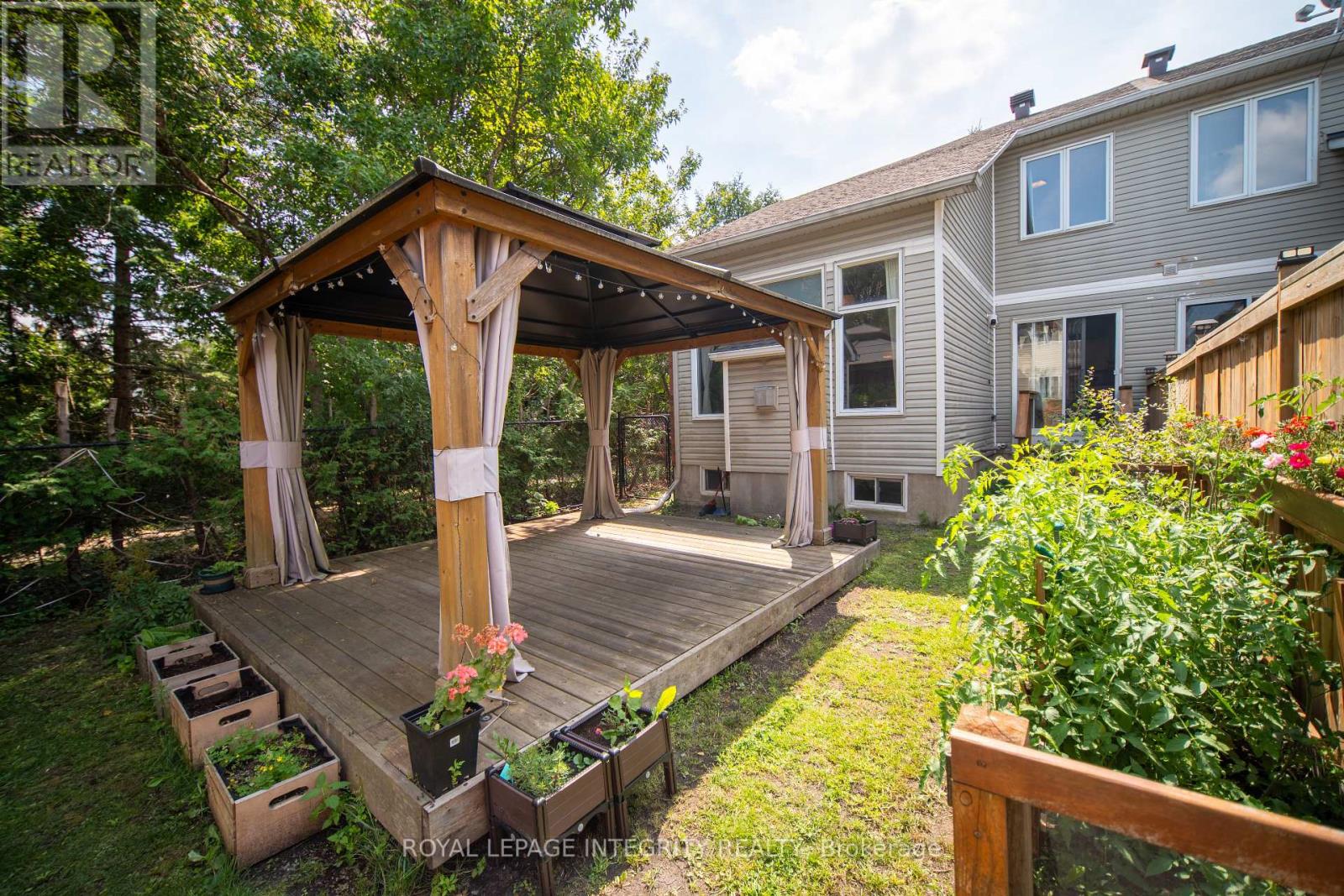 Photo 31 of 29 Kettleby Street, Ottawa ON