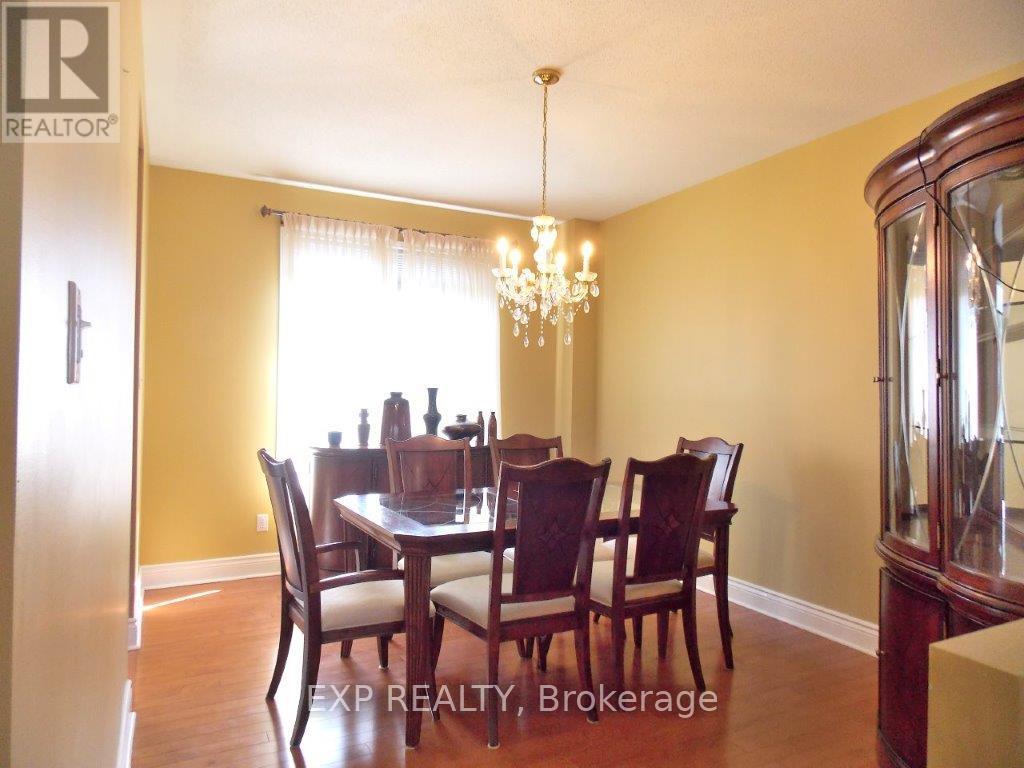 Photo 6 of 129 Annapolis Circle, Ottawa ON