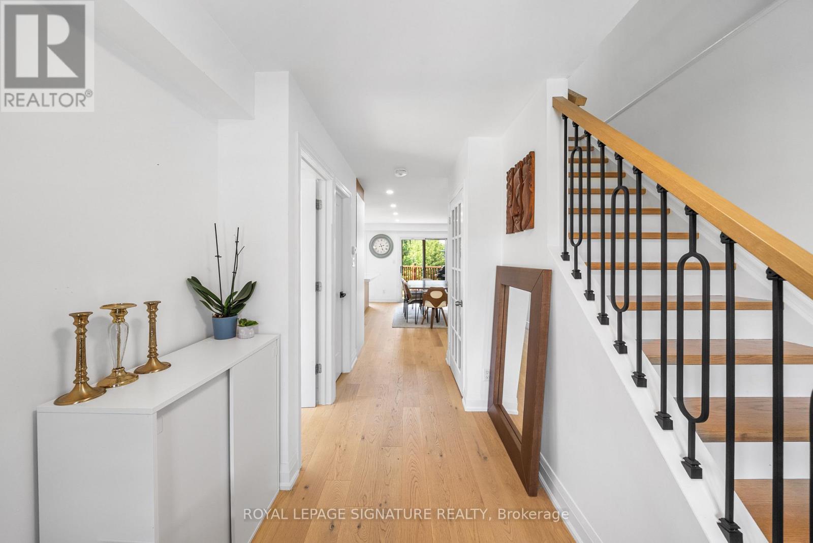 Photo 5 of 134 Ridgebank Court, Caledon ON