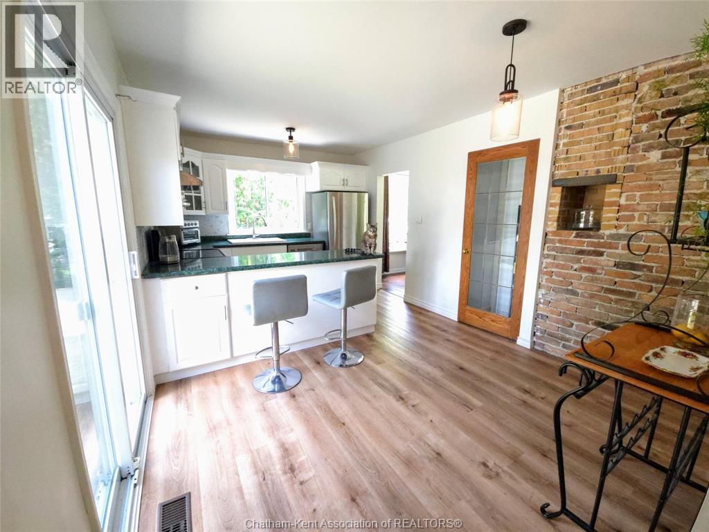 Photo 13 of 229 Elizabeth Street, Chatham ON