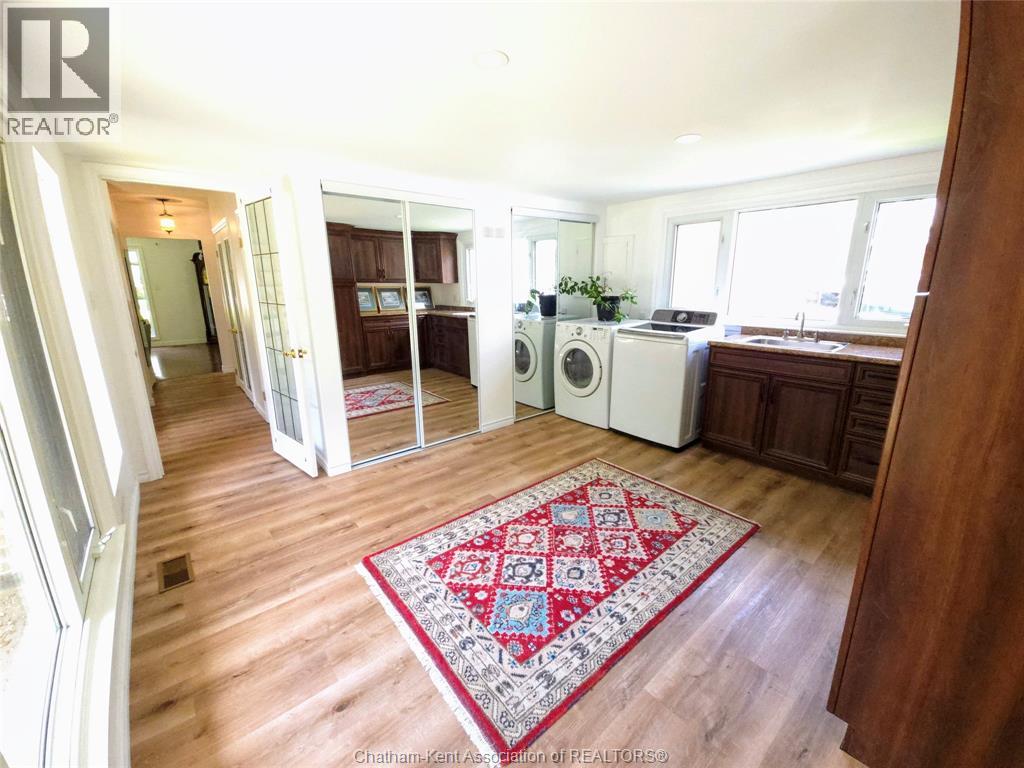 Photo 14 of 229 Elizabeth Street, Chatham ON
