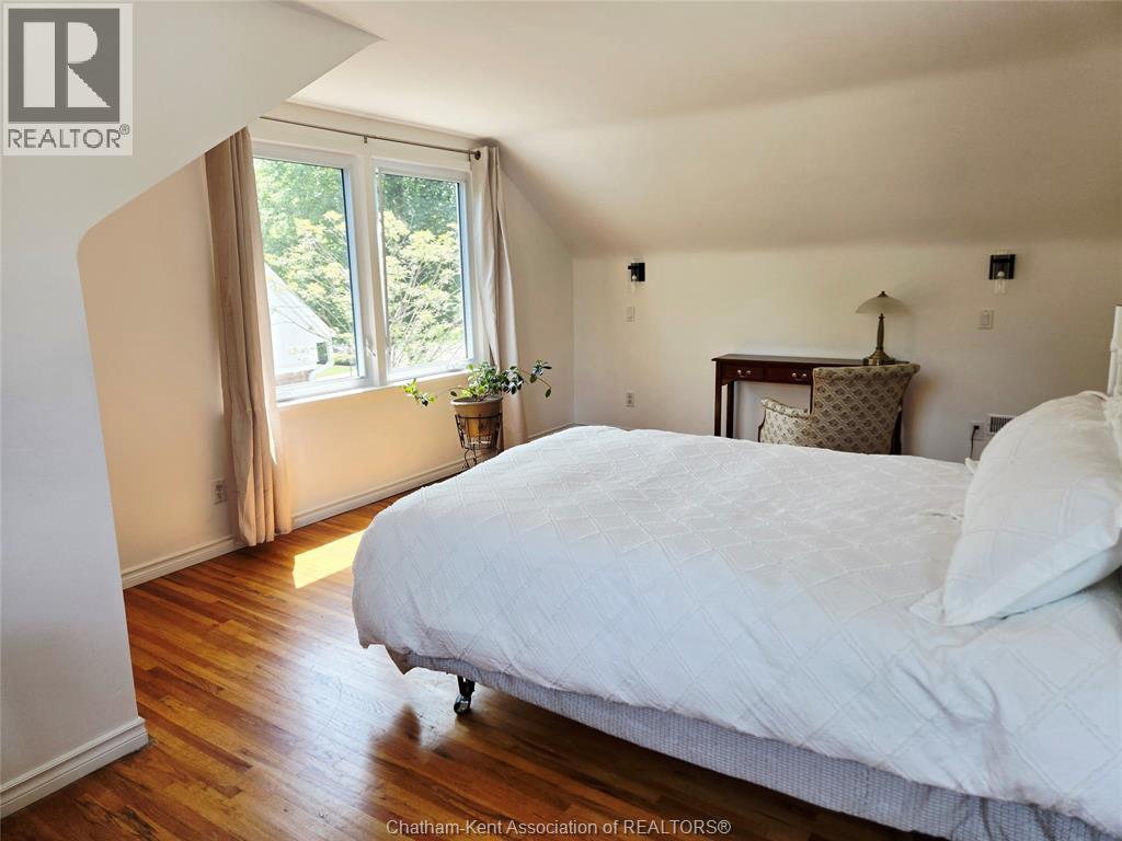 Photo 30 of 229 Elizabeth Street, Chatham ON