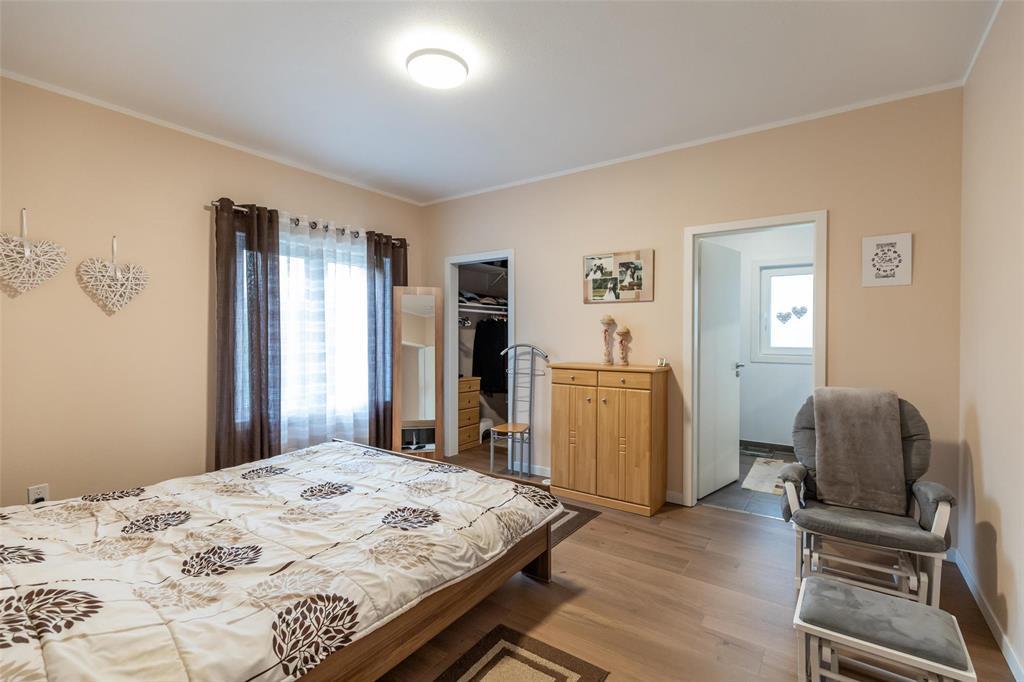 Photo 15 of 40 Quarry Ridge, Steinbach MB