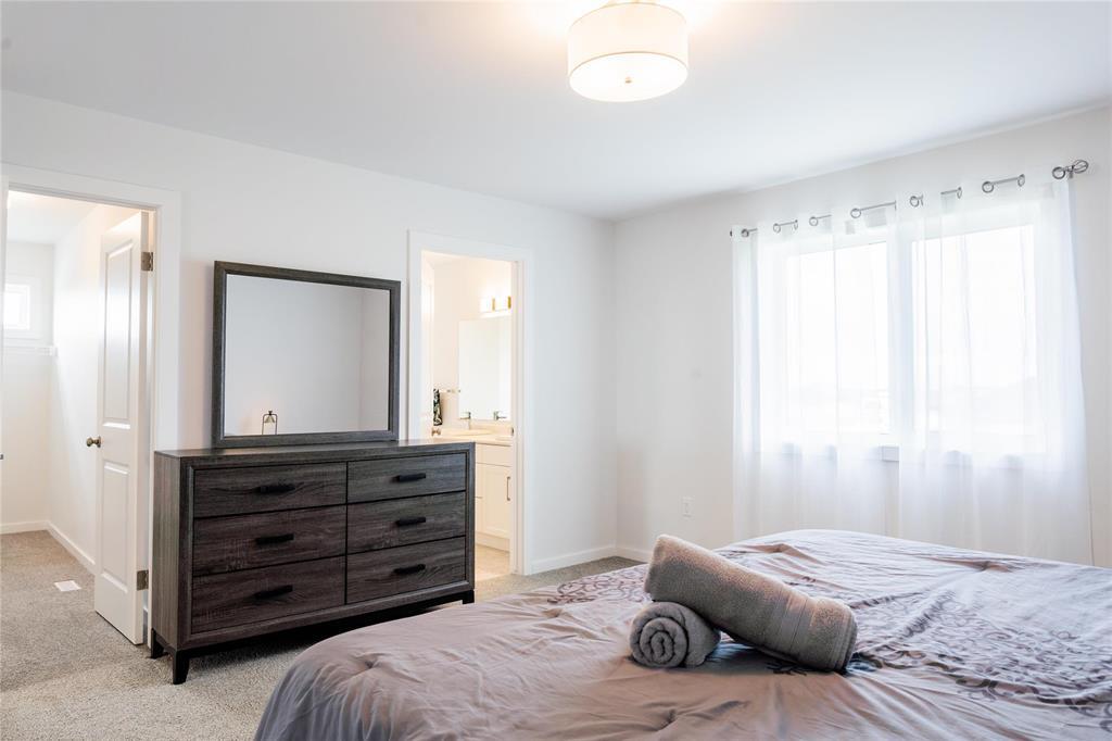 Photo 18 of 133 Blackbird Way, Grande Pointe MB