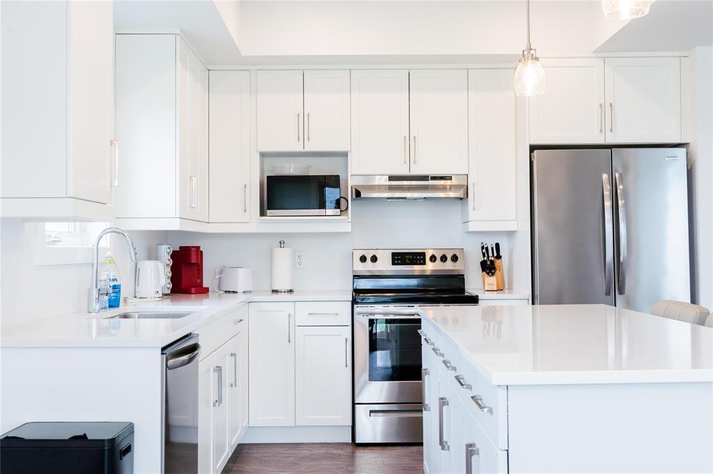 Photo 3 of 133 Blackbird Way, Grande Pointe MB