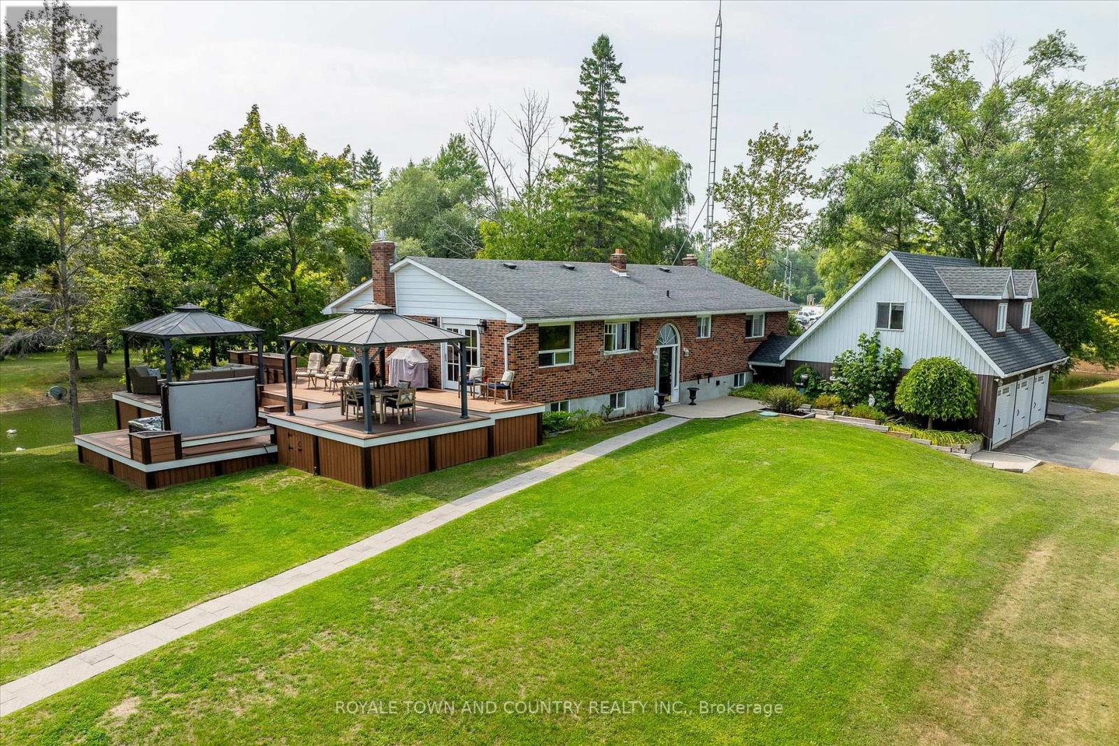 Photo 15 of 5427 Ravenshoe Road, East Gwillimbury ON