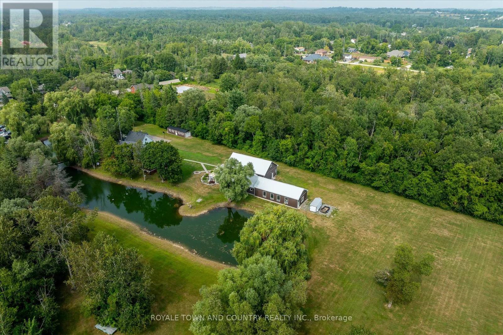 Photo 16 of 5427 Ravenshoe Road, East Gwillimbury ON