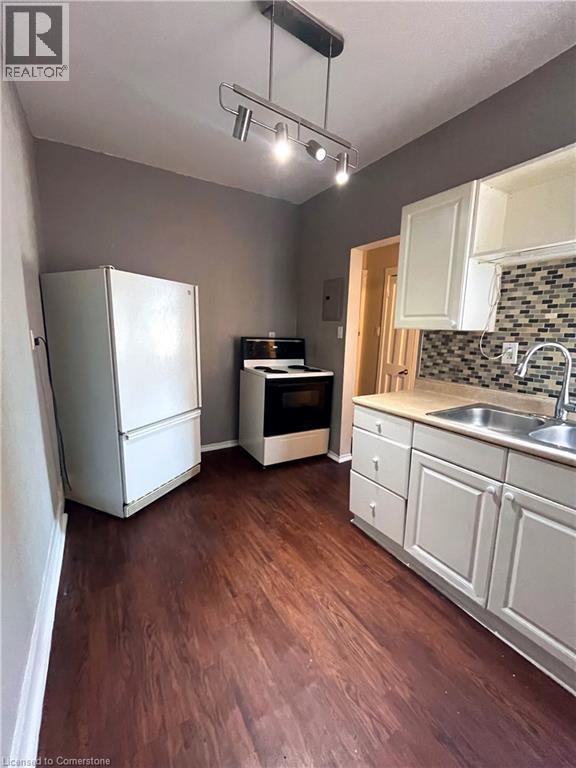 Photo 3 of 169 Wentworth Street N Unit 3, Hamilton ON