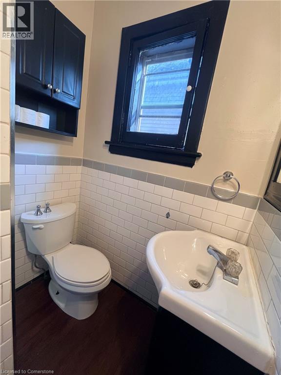 Photo 2 of 169 Wentworth Street N Unit 3, Hamilton ON