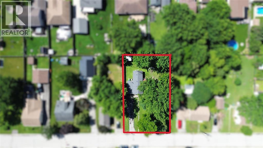 Photo 19 of 4361 Fifth Street, Petrolia ON