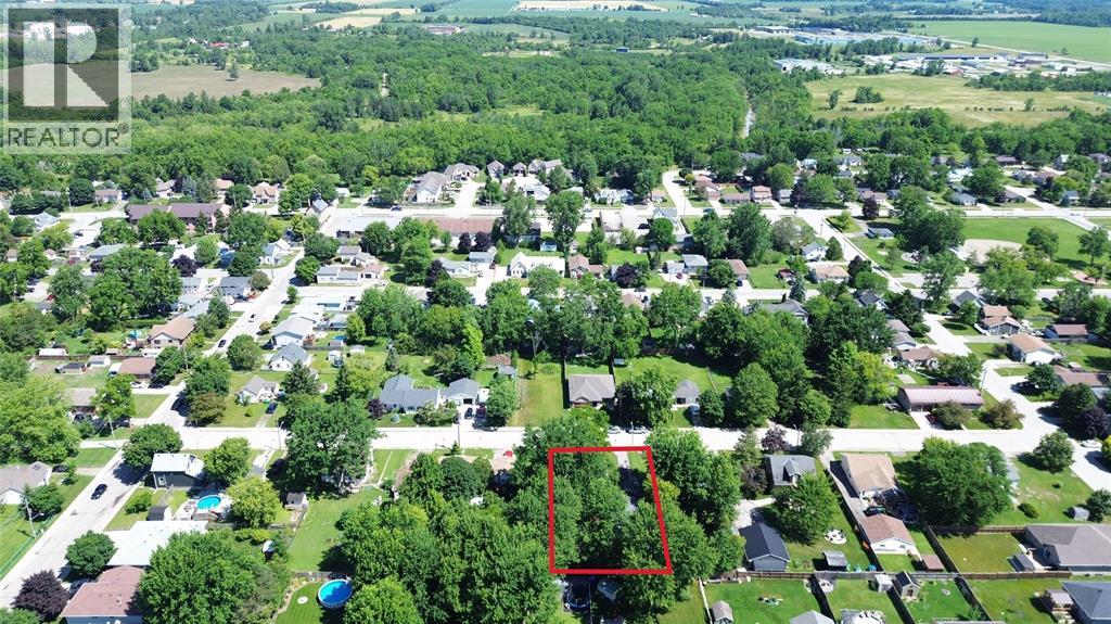 Photo 20 of 4361 Fifth Street, Petrolia ON