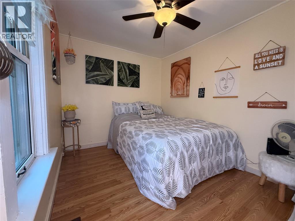 Photo 7 of 4361 Fifth Street, Petrolia ON
