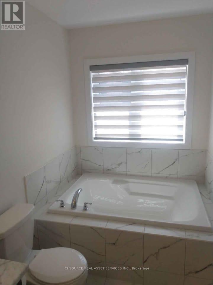 Photo 10 of 225 Wilmot Road, Brantford ON
