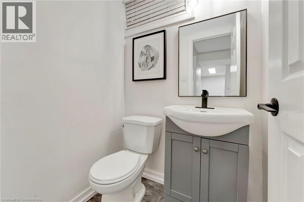 Photo 20 of 1349 Oxford Avenue, Oakville ON