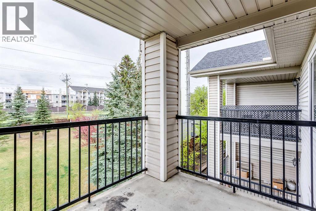 Single Family House for Sale in   Eversyde Avenue SW Evergreen Calgary 